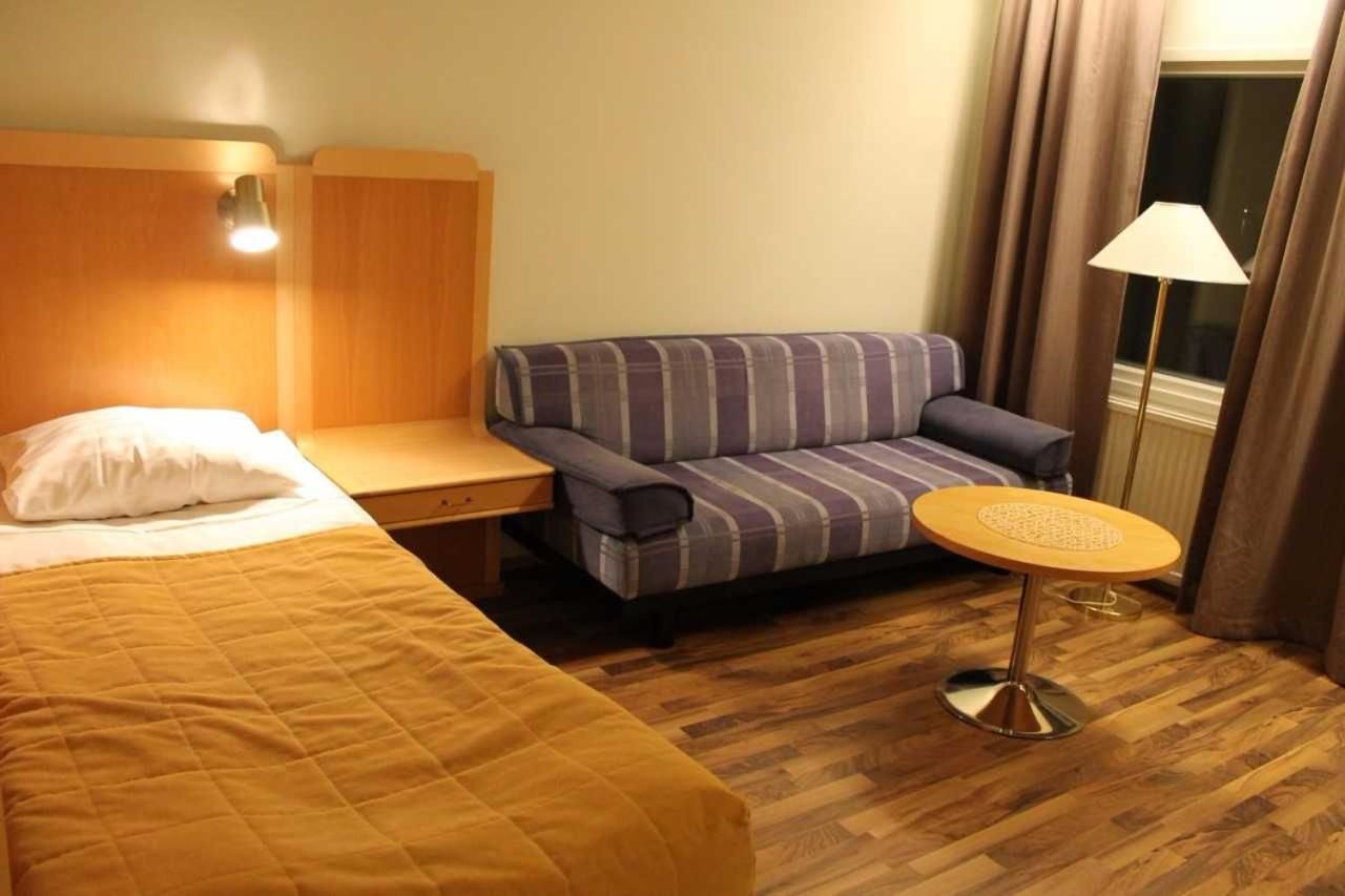 Отель Hotel Kumpeli Spa Хейнола-33