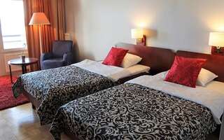 Отель Hotel Kumpeli Spa Хейнола Двухместный номер с 1 кроватью или 2 отдельными кроватями и возможностью посещения спа-салона-6